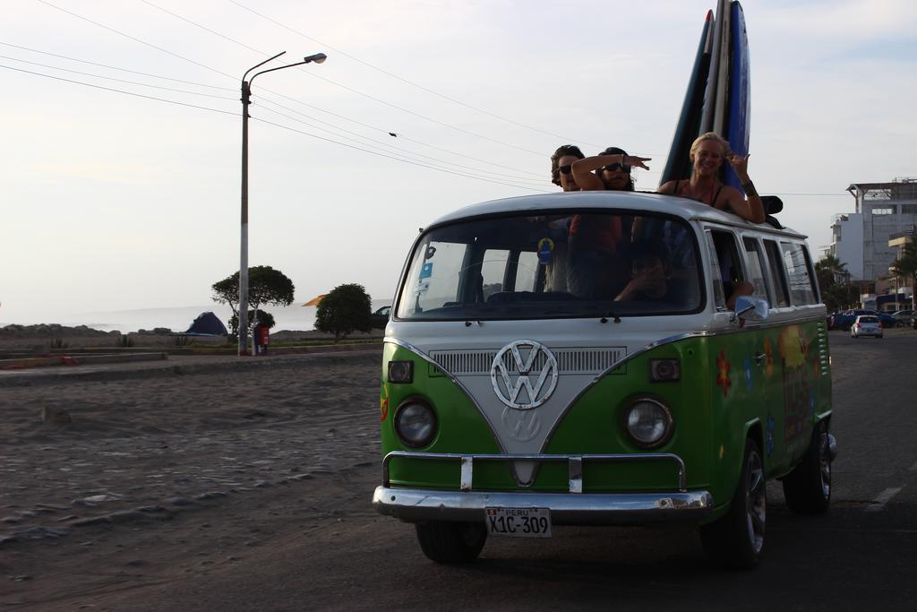 Frogs Chillhouse Hostel Huanchaco Esterno foto