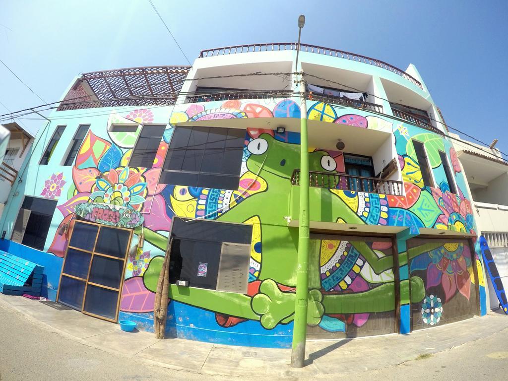 Frogs Chillhouse Hostel Huanchaco Esterno foto